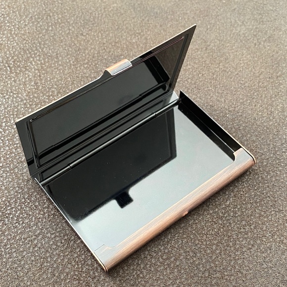 Retro Robot Design Card Holder - Picture 3 of 9